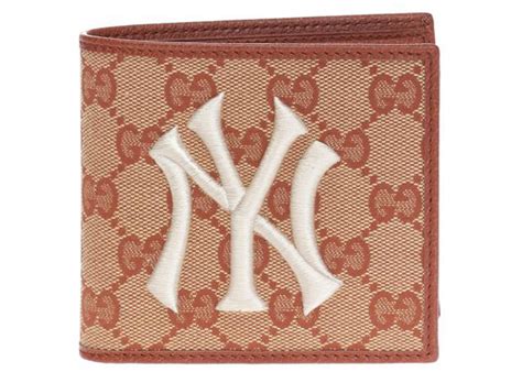 Gucci x MLB New York Yankees Patch GG Wallet Beige/Brick 